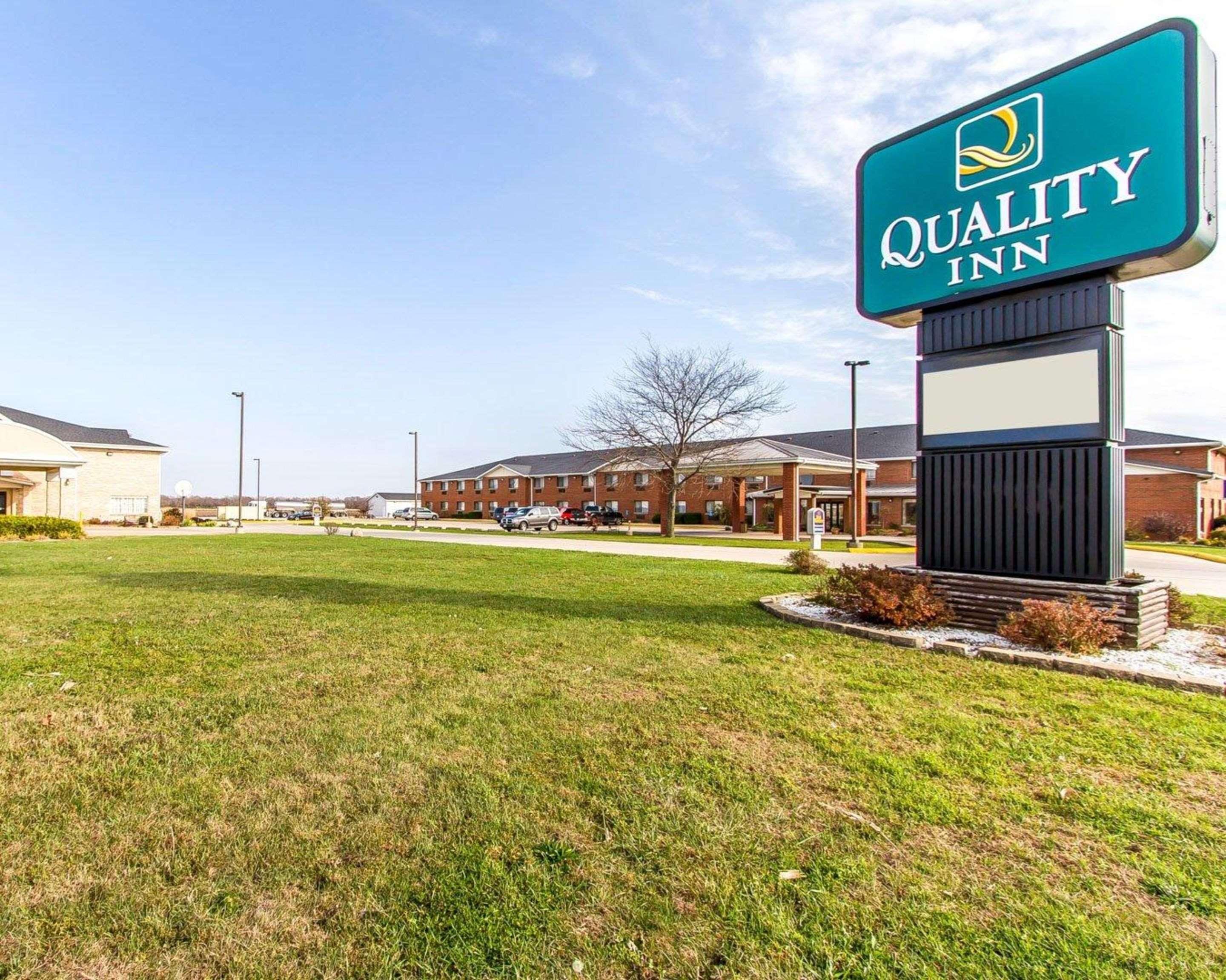 Quality Inn Pontiac Il Exterior foto